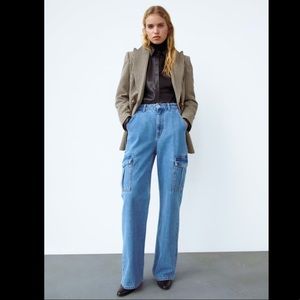 ZARA POCKET CARGO JEANS